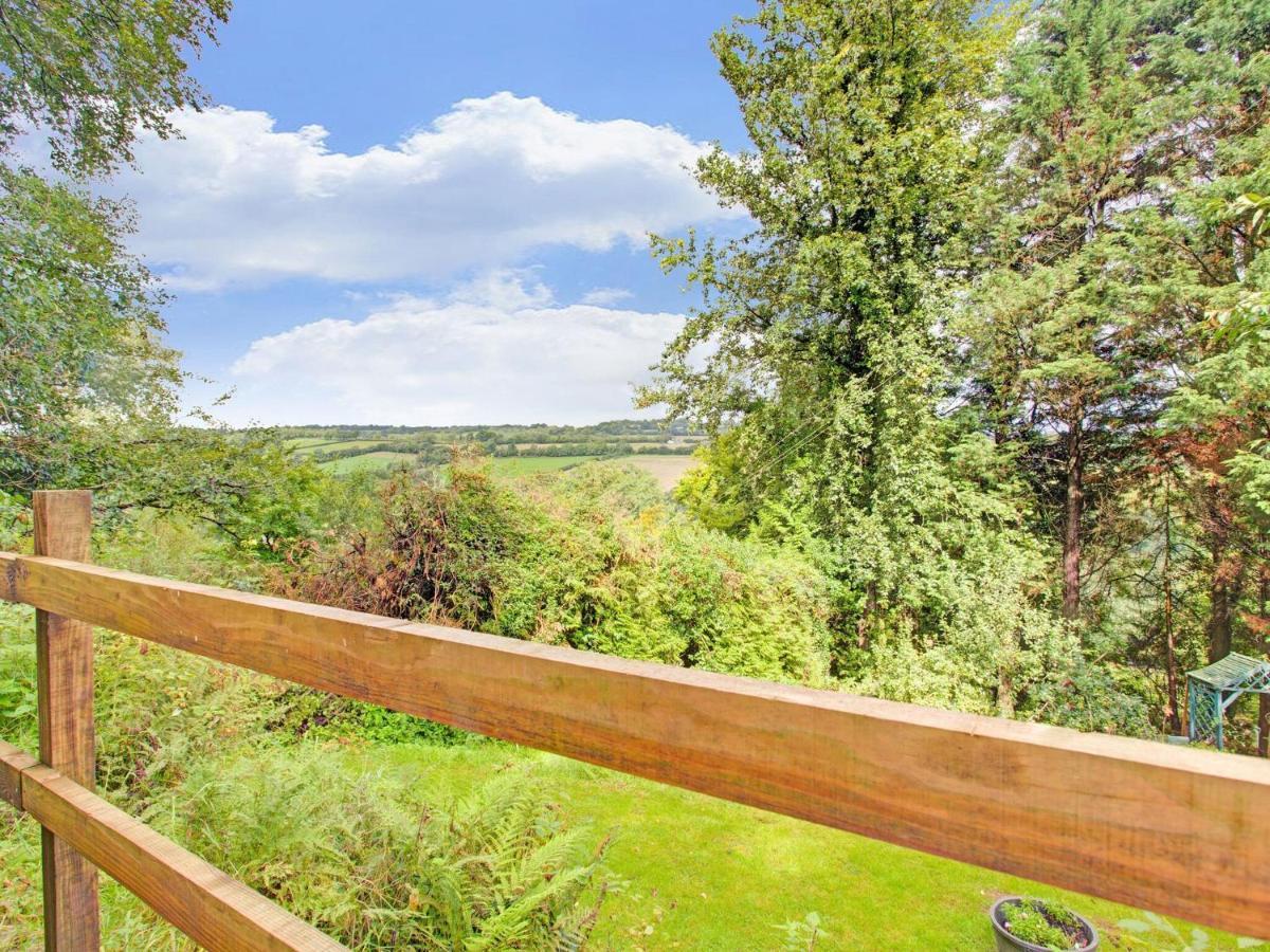 Hill View Holiday Home With Garden Taunton Exterior photo
